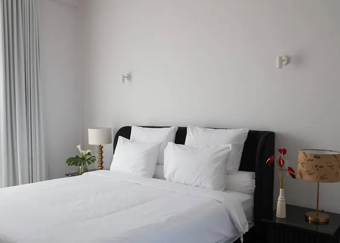 Seseh Townhouse - Chic 2br Amongst The Ricefields Cemagi